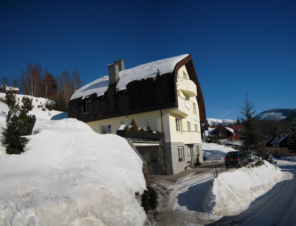 Pension Sport Špindlerŭv Mlýn Buitenkant foto
